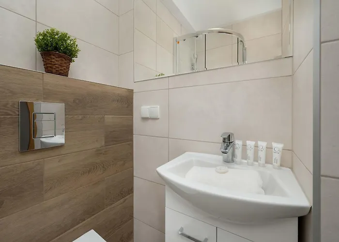 Red In Wroclaw With Two Bedrooms And Desk For Remote Work By Renters Apartment *