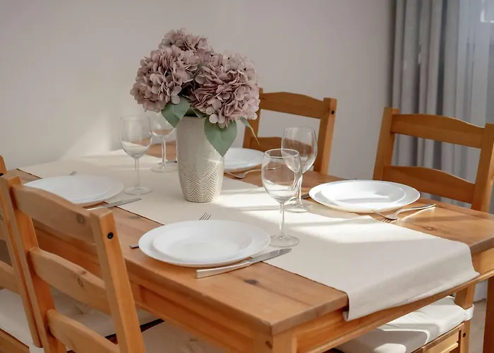 Apartment Red In Wroclaw With Two Bedrooms And Desk For Remote Work By Renters *